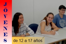 Jóvenes preparando exámenes oficiales de idiomas